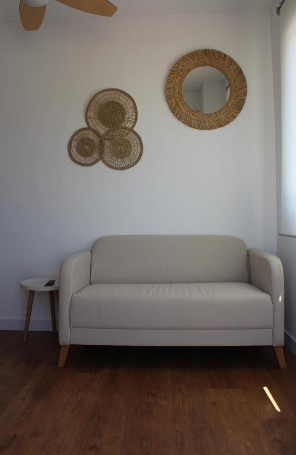 Beautiful Brand New 2 Bedroom Flat With Terrace Malaga Exterior photo