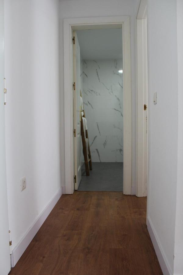 Beautiful Brand New 2 Bedroom Flat With Terrace Malaga Exterior photo