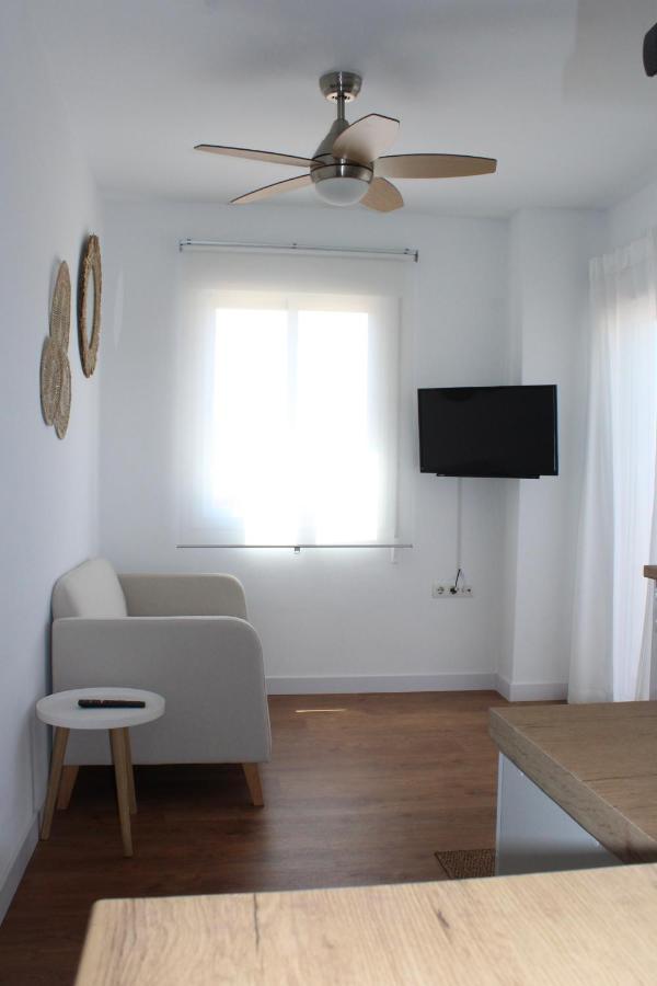Beautiful Brand New 2 Bedroom Flat With Terrace Malaga Exterior photo