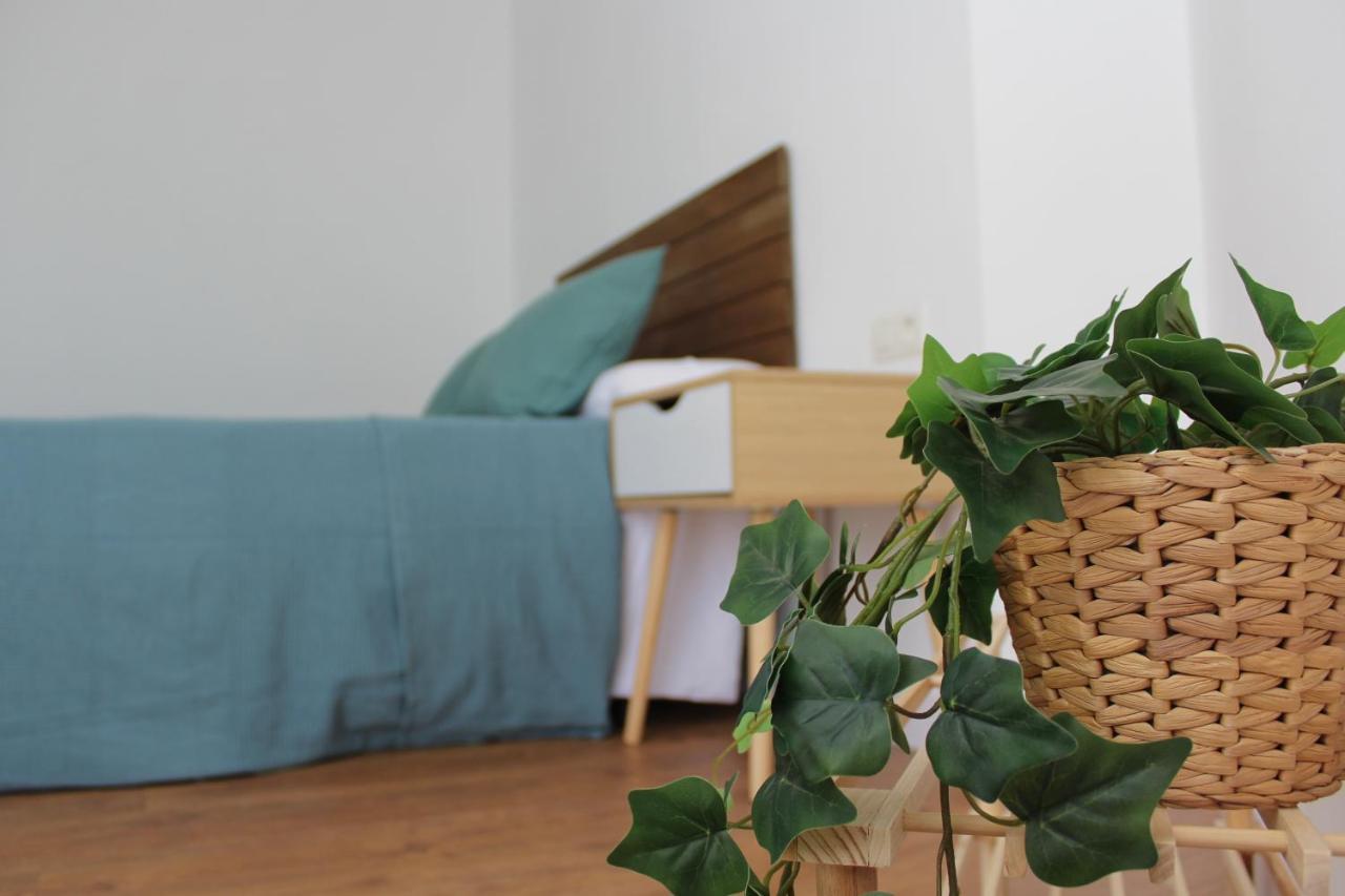 Beautiful Brand New 2 Bedroom Flat With Terrace Malaga Exterior photo