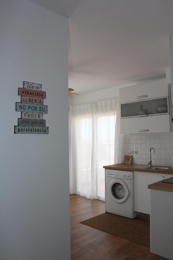 Beautiful Brand New 2 Bedroom Flat With Terrace Malaga Exterior photo